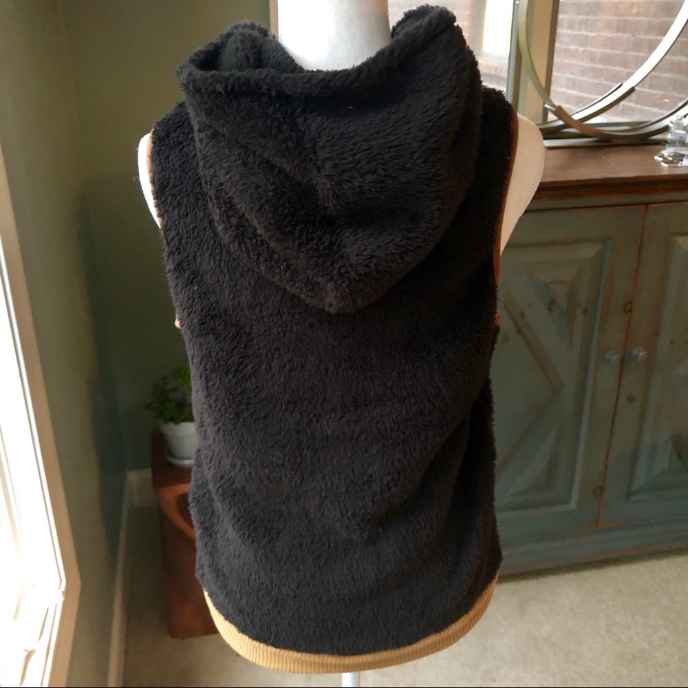 🆕 ❗️LAST ONE❗️BLACK HOODIE VEST - Picture 3 of 6